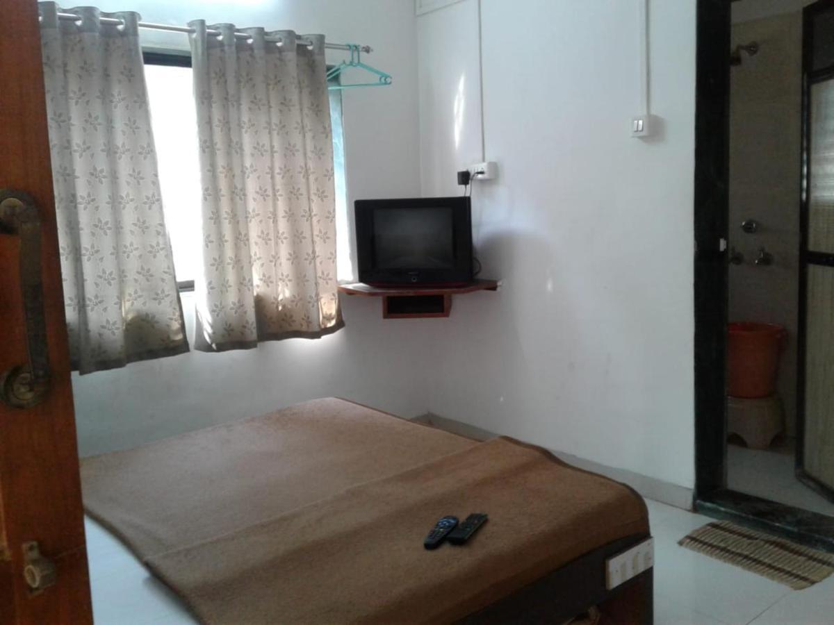 Hotel Kalpavruksha Алибаг Екстериор снимка